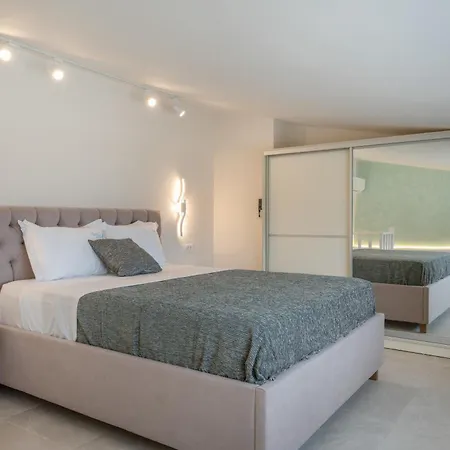 Villa Aqua Blue *