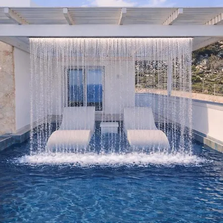 Villa Aqua Blue Amoopi